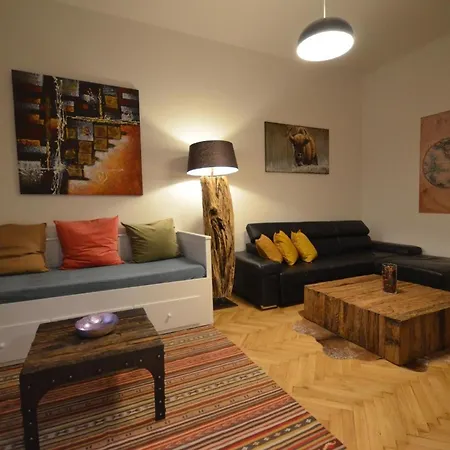 Grand Luxury - Sammlung Hastalska * Praga